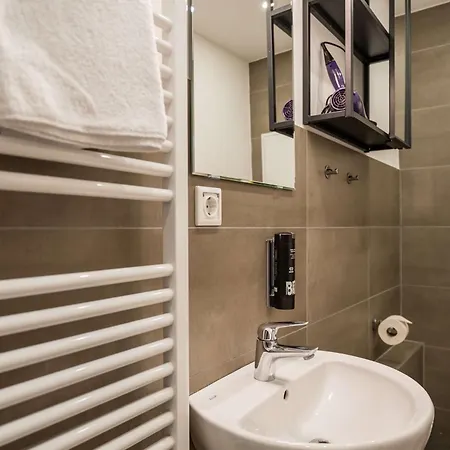 Fantastic Loft With Balcony Apartmán